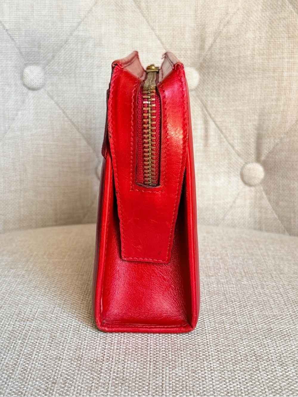 Vintage Salvatore Ferragamo Vara Bow Mini Vanity Case Red Leather Gold Hardware - Picture 2 of 10